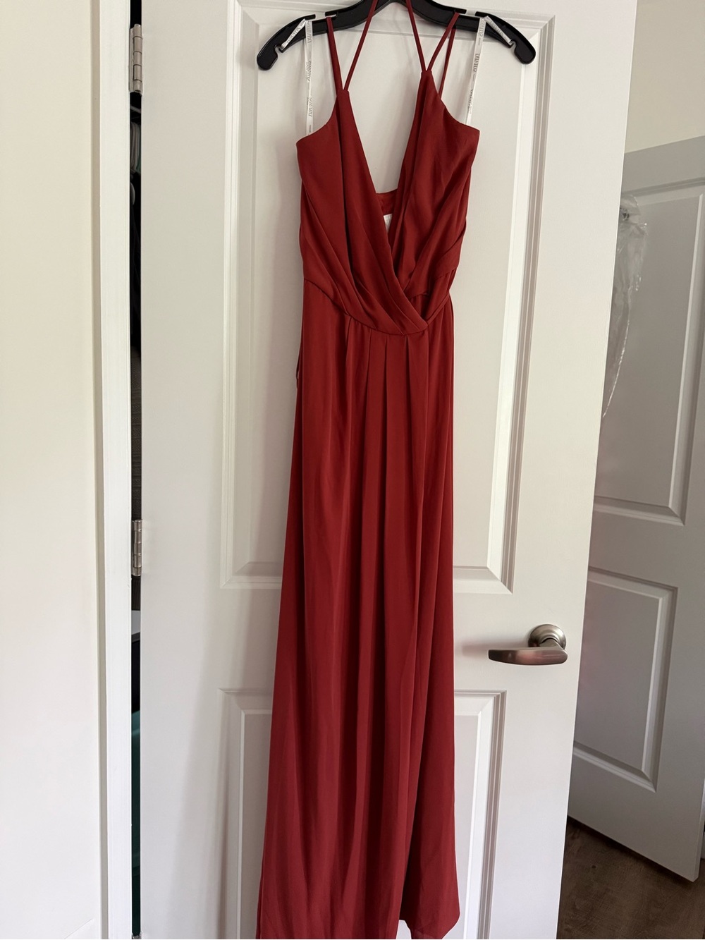 Elegant Women's Cinnamon Maxi Dress with V-Neck